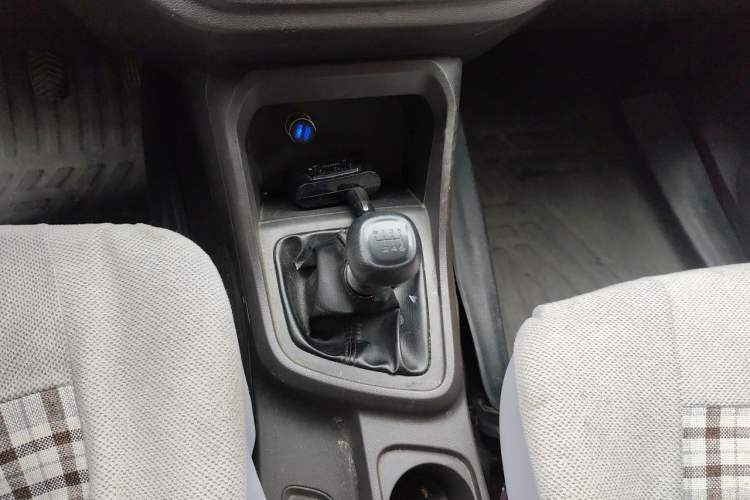 Used Wuling Hongguang V 2019 1.5L Enjoyment Version China VI LAR Gear Lever