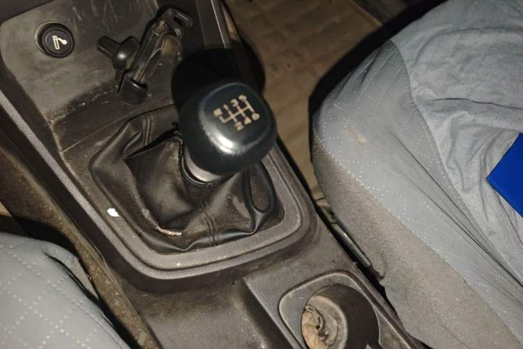 Used Wuling Hongguang V 2019 1.5L Enjoyment Version China VI LAR Gear Lever