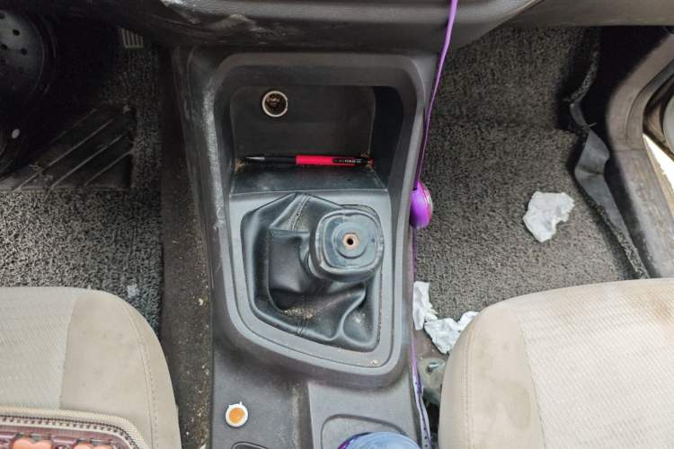 Used Wuling Hongguang V 2019 1.5L Base Version China VI LAR Gear Lever