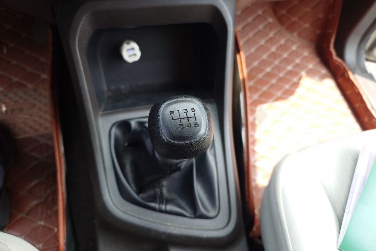 Used Wuling Hongguang V 2019 1.5L Standard Version China VI LAR Gear Lever
