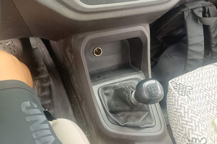 Used Wuling Hongguang V 2019 1.5L Jingqu Version China VI LAR Gear Lever