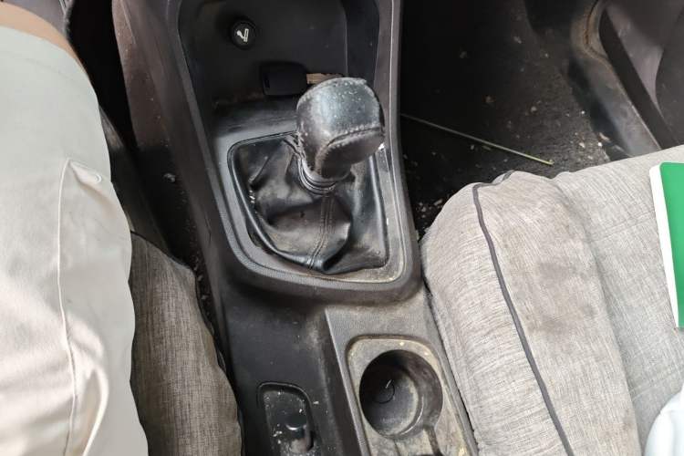 Used Wuling Hongguang V 2019 1.5L Base Window-Sealed Vehicle China VI LAR Gear Lever