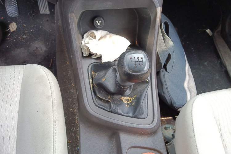Used Wuling Hongguang V 2019 1.5L Enjoyment Version China VI LAR Gear Lever