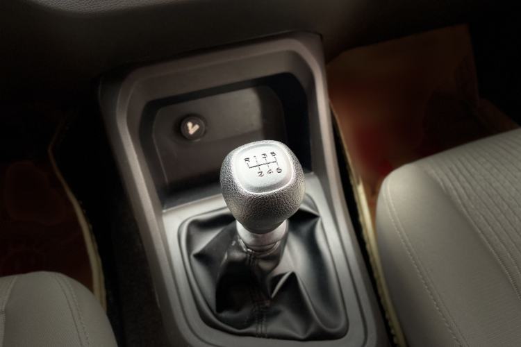 Used Wuling Hongguang V 2019 1.5L Enjoyment Version China VI LAR Gear Lever