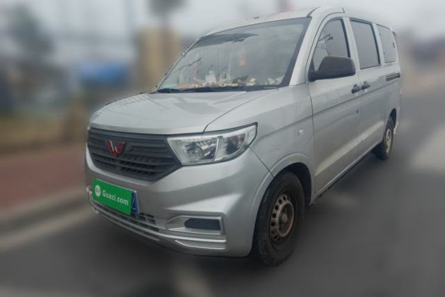 Used Wuling Hongguang V 2019 1.5L Jingqu Version China VI LAR