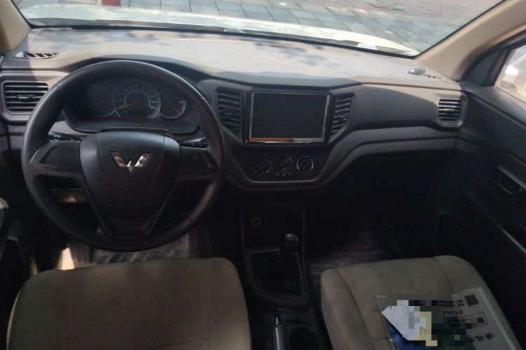Used Wuling Hongguang V 2019 1.5L Standard Version China VI LAR Headliner
