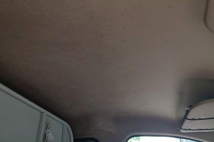 Used Wuling Hongguang V 2019 1.5L Jingqu Edition Sealed-Window Vehicle China VI LAR Headliner