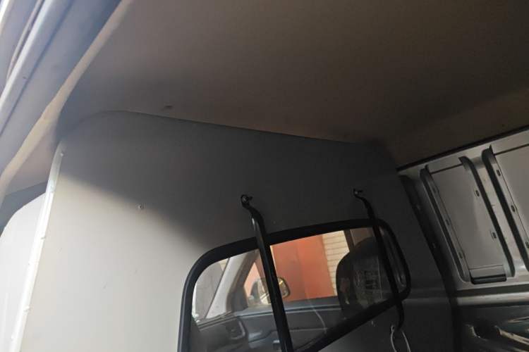 Used Wuling Hongguang V 2019 1.5L Jingqu Edition Sealed-Window Vehicle China VI LAR Headliner