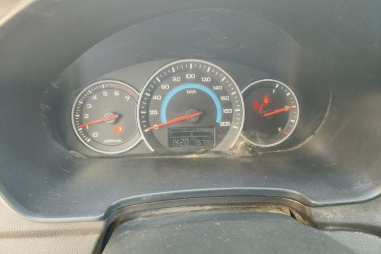 Used Wuling Hongguang V 2019 1.5L Standard Version L2B Instrument Cluster