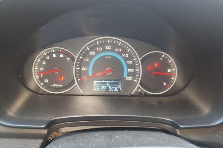 Used Wuling Hongguang V 2019 1.5L Enjoyment Version China VI LAR Instrument Cluster