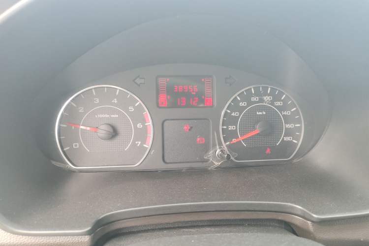 Used Wuling Hongguang V 2019 1.5L Base Version China VI LAR Instrument Cluster