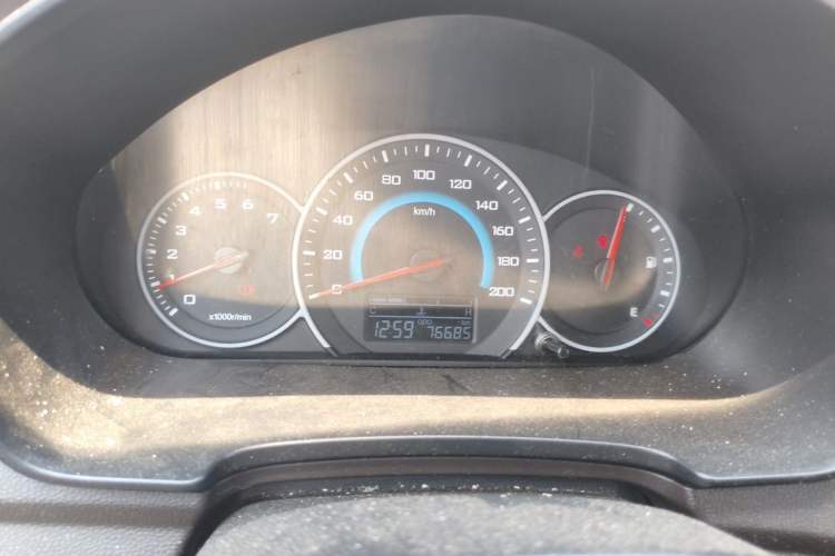 Used Wuling Hongguang V 2019 1.5L Standard Version L2B Instrument Cluster