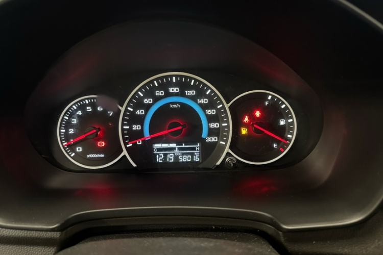 Used Wuling Hongguang V 2019 1.5L Enjoyment Version China VI LAR Instrument Cluster