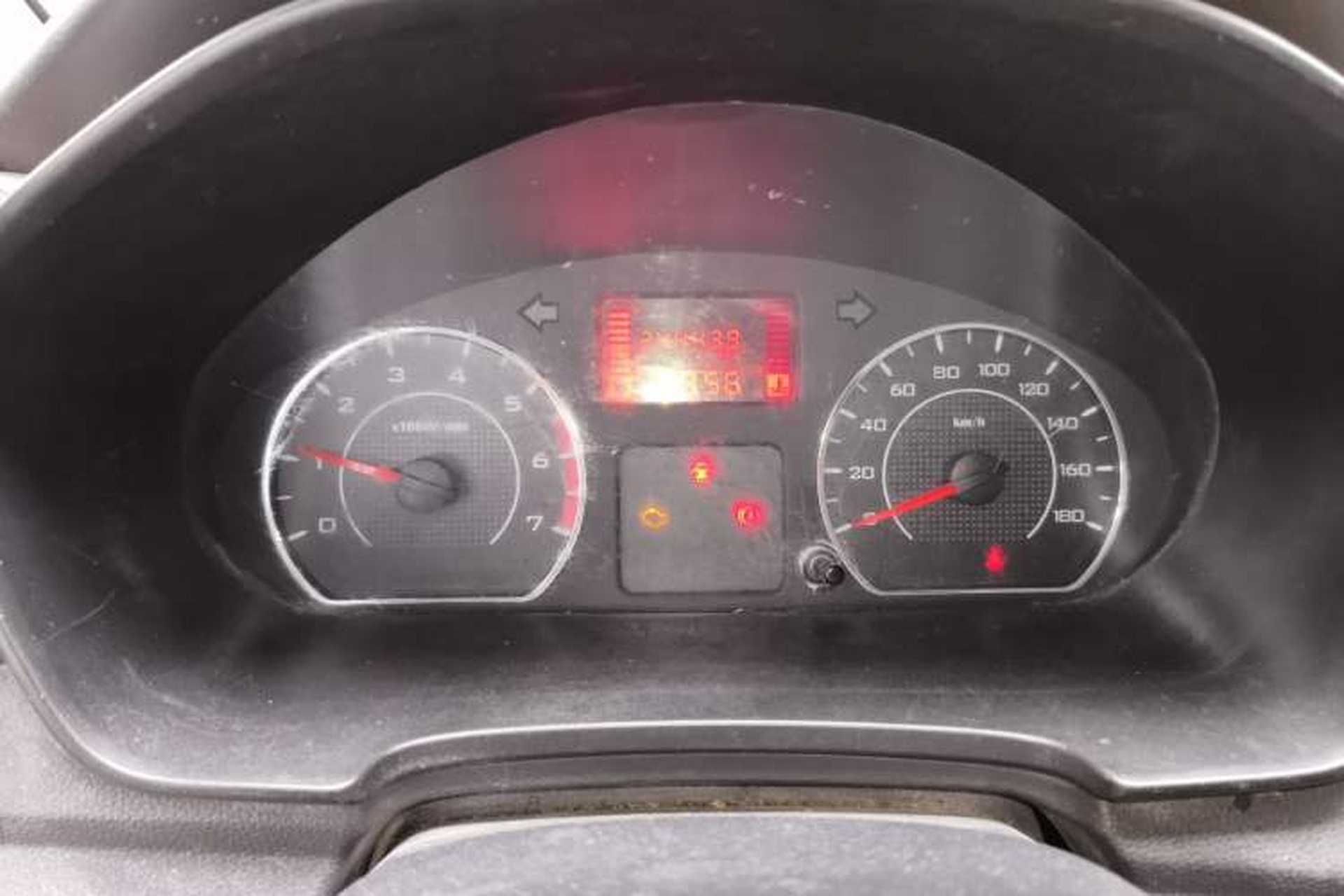 Used Wuling Hongguang V 2019 1.5L Jingqu Edition Sealed-Window Vehicle China VI LAR Instrument Cluster
