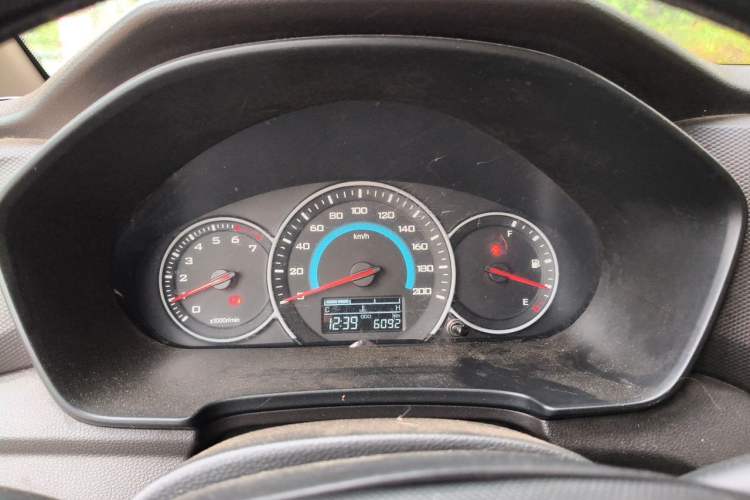 Used Wuling Hongguang V 2019 1.5L Enjoyment Version L2B Instrument Cluster