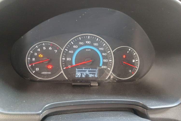 Used Wuling Hongguang V 2019 1.5L Enjoyment Version China VI LAR Instrument Cluster