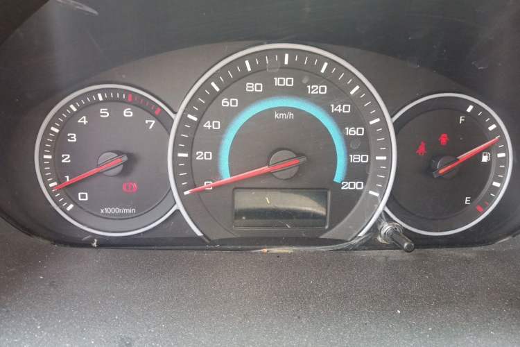 Used Wuling Hongguang V 2019 1.5L Enjoyment Version China VI LAR Instrument Cluster