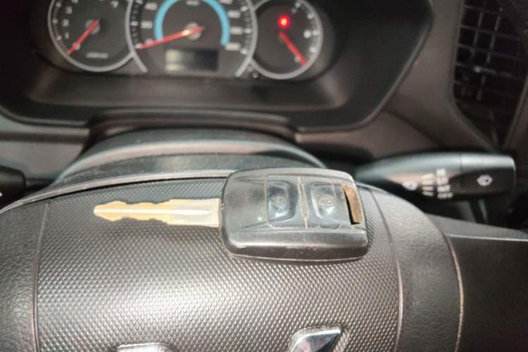 Used Wuling Hongguang V 2019 1.5L Enjoyment Version China VI LAR Interior 1