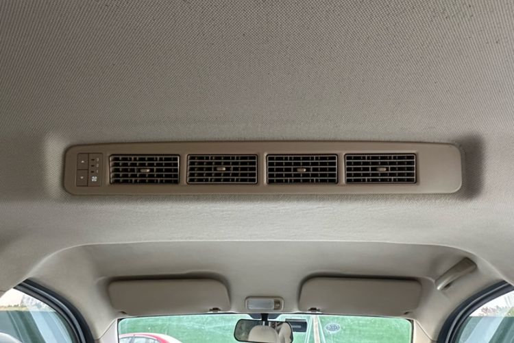 Used Wuling Hongguang V 2019 1.5L Enjoyment Version China VI LAR Interior 5