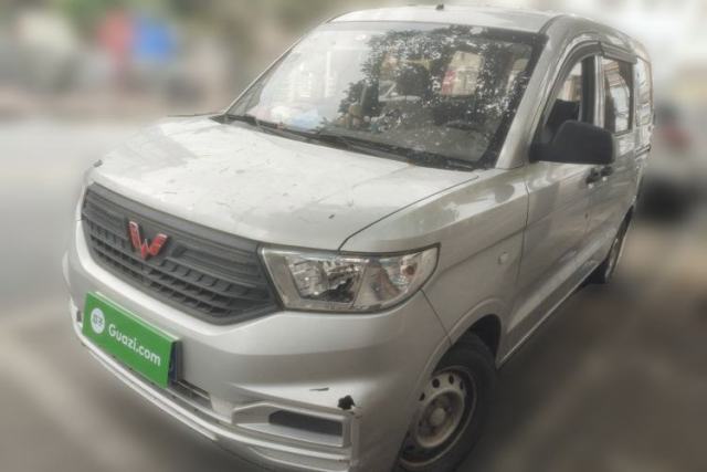 Used Wuling Hongguang V 2019 1.5L Enjoyment Version China VI LAR