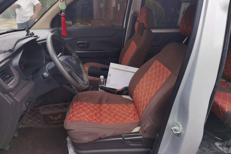 Used Wuling Hongguang V 2019 1.5L Jingqu Version China VI LAR Left Front Seat