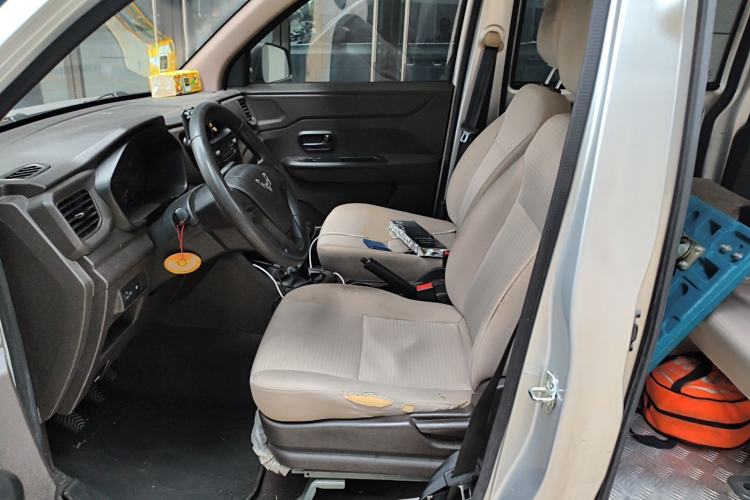 Used Wuling Hongguang V 2019 1.5L Jingqu Version China VI LAR Left Front Seat