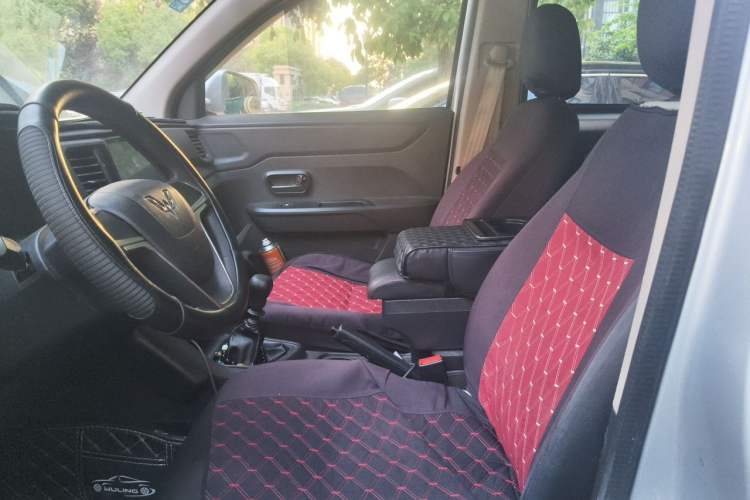 Used Wuling Hongguang V 2019 1.5L Enjoyment Version China VI LAR Left Front Seat