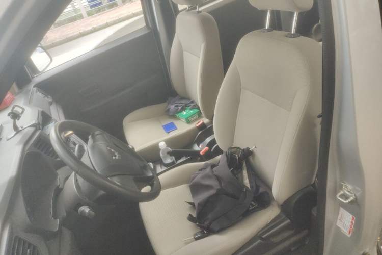 Used Wuling Hongguang V 2019 1.5L Enjoyment Version China VI LAR Left Front Seat