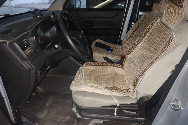 Used Wuling Hongguang V 2019 1.5L Jingqu Version China VI LAR Left Front Seat