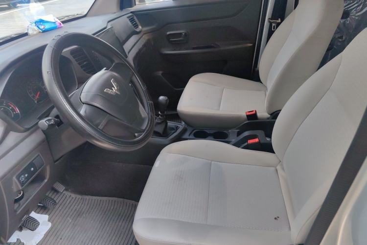 Used Wuling Hongguang V 2019 1.5L Jingqu Version China VI LAR Left Front Seat