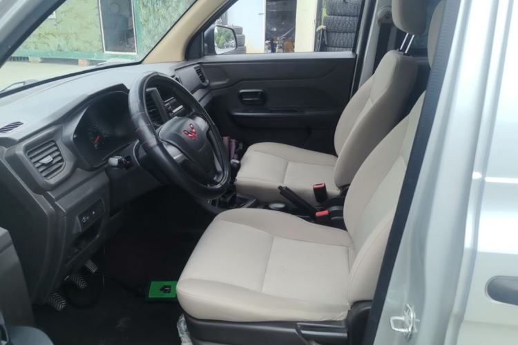 Used Wuling Hongguang V 2019 1.5L Base Version China VI LAR Left Front Seat