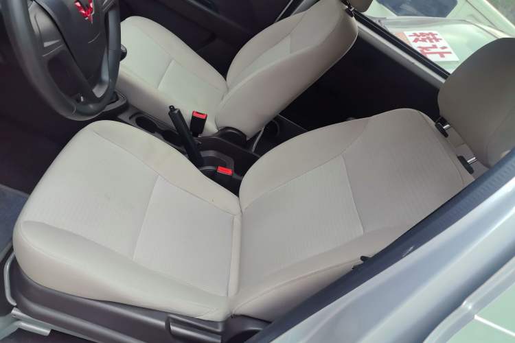 Used Wuling Hongguang V 2019 1.5L Jingqu Version China VI LAR Left Front Seat