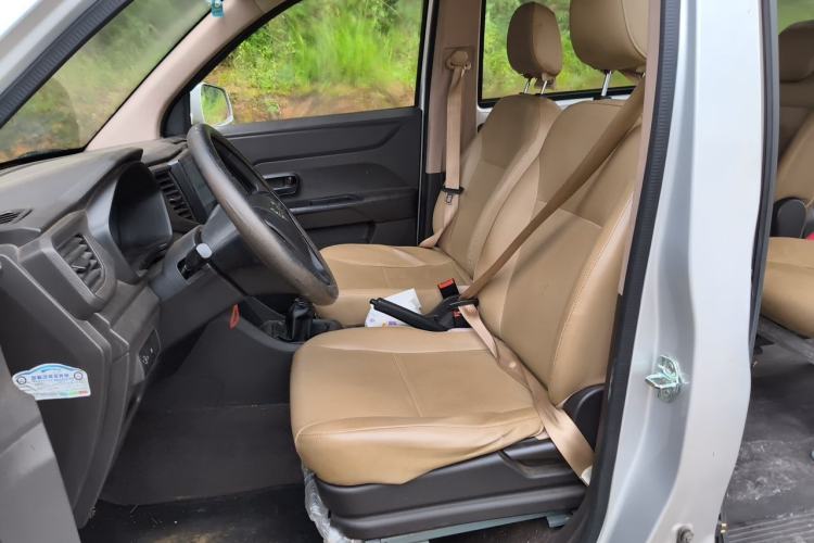 Used Wuling Hongguang V 2019 1.5L Enjoyment Version L2B Left Front Seat