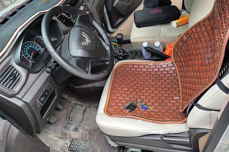 Used Wuling Hongguang V 2019 1.5L Enjoyment Version China VI LAR Left Front Seat