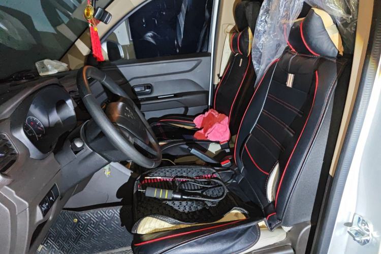 Used Wuling Hongguang V 2019 1.5L Enjoyment Version China VI LAR Left Front Seat