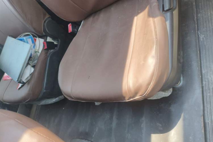 Used Wuling Hongguang V 2019 1.5L Standard Version L2B Left Rear Seat
