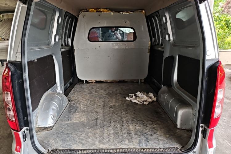 Used Wuling Hongguang V 2019 1.5L Jingqu Edition Sealed-Window Vehicle China VI LAR Left Rear Seat