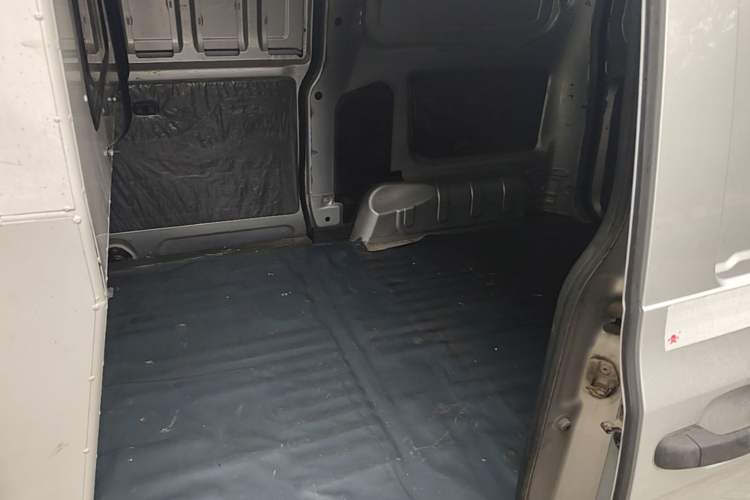 Used Wuling Hongguang V 2019 1.5L Jingqu Edition Sealed-Window Vehicle China VI LAR Left Rear Seat