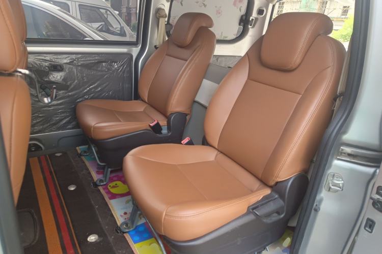Used Wuling Hongguang V 2019 1.5L Enjoyment Version China VI LAR Left Rear Seat