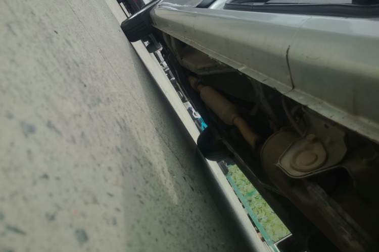 Used Wuling Hongguang V 2019 1.5L Base Version China VI LAR Left Side Sill