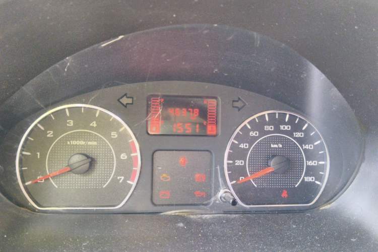 Used Wuling Hongguang V 2019 1.5L Jingqu Version China VI LAR Odometer Close Up