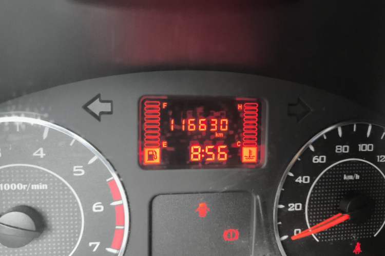 Used Wuling Hongguang V 2019 1.5L Base Version China VI LAR Odometer Close Up