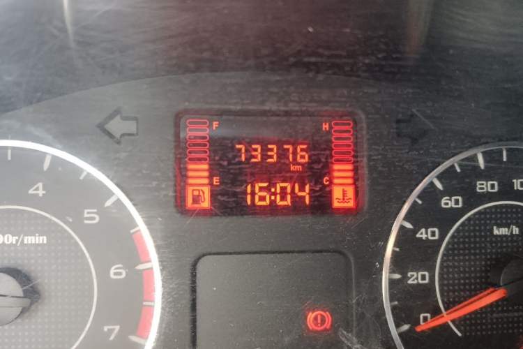 Used Wuling Hongguang V 2019 1.5L Base Version China VI LAR Odometer Close Up