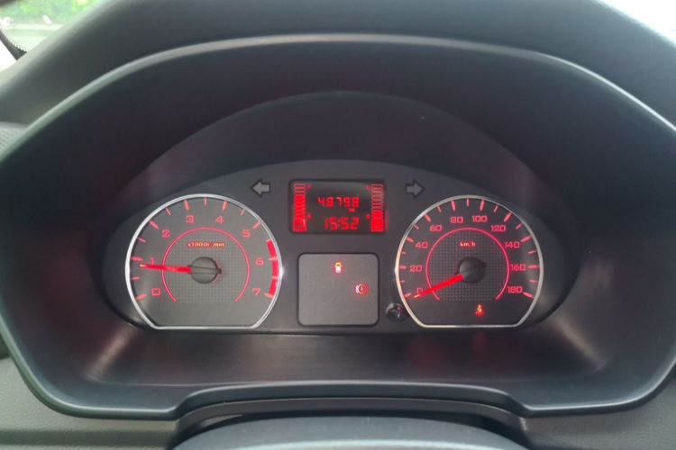 Used Wuling Hongguang V 2019 1.5L Jingqu Version China VI LAR Odometer Close Up