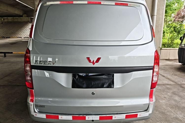 Used Wuling Hongguang V 2019 1.5L Jingqu Edition Sealed-Window Vehicle China VI LAR Rear