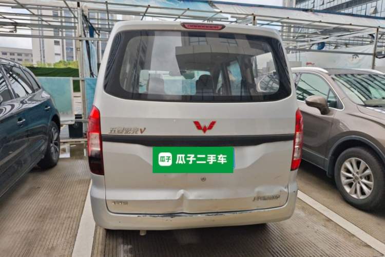 Used Wuling Hongguang V 2019 1.5L Base Version China VI LAR Rear
