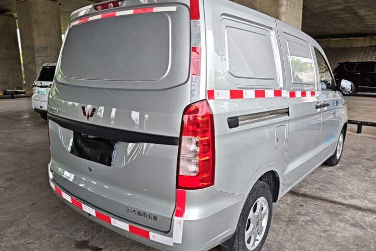 Used Wuling Hongguang V 2019 1.5L Jingqu Edition Sealed-Window Vehicle China VI LAR Rear Right 45 Deg