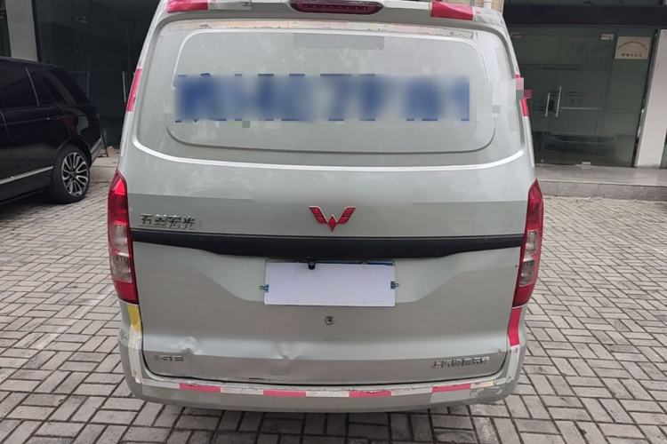 Used Wuling Hongguang V 2019 1.5L Jingqu Edition Sealed-Window Vehicle China VI LAR Rear