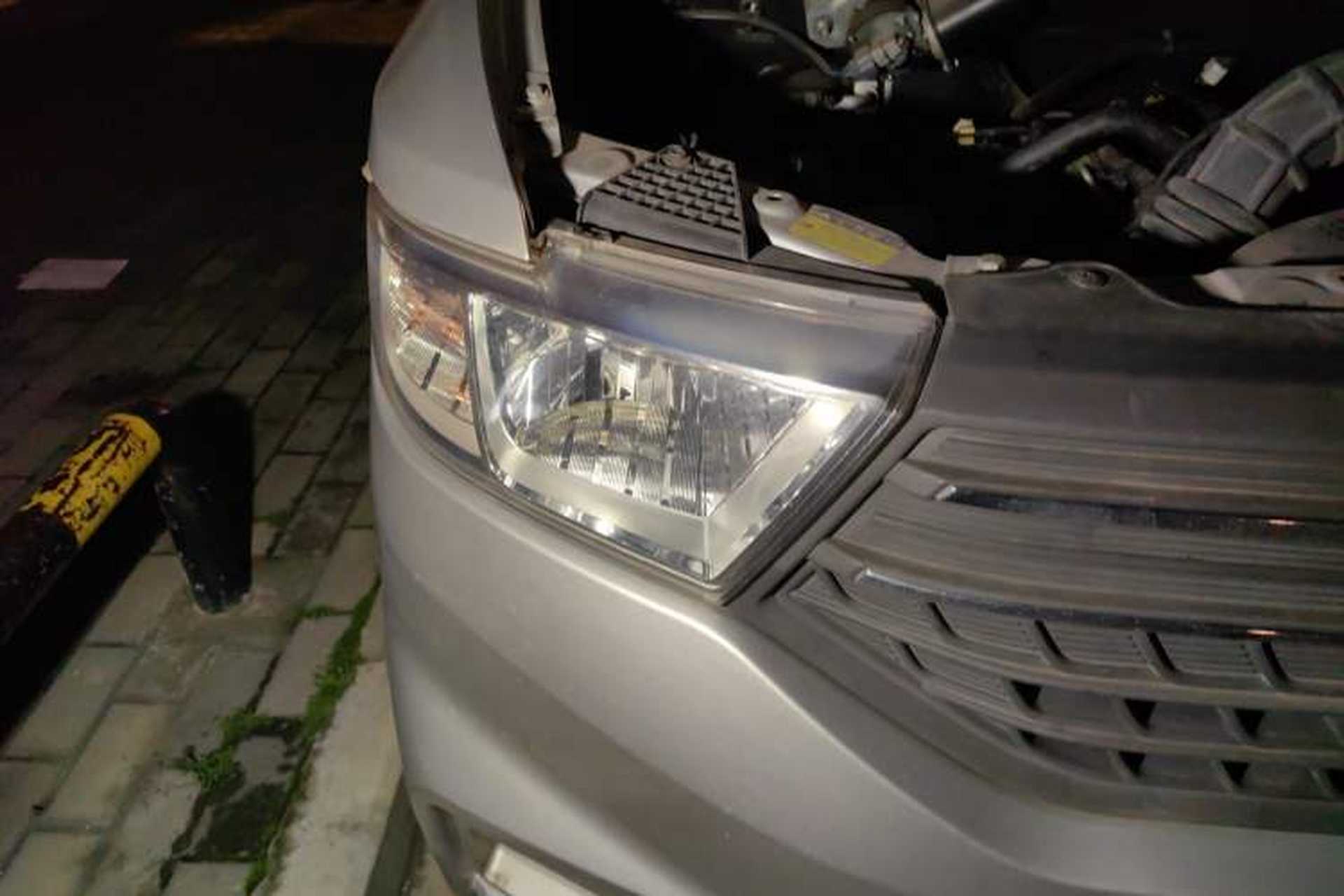 Used Wuling Hongguang V 2019 1.5L Enjoyment Version China VI LAR Right Front Headlight