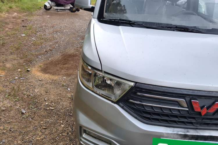 Used Wuling Hongguang V 2019 1.5L Enjoyment Version L2B Right Front Headlight